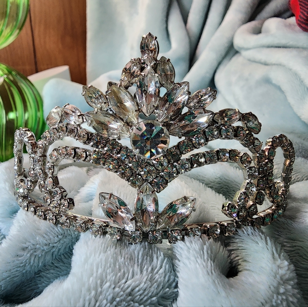 VINTAGE BRIDAL CRYSTAL TIARA